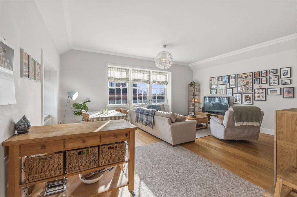 Living/Dining Room