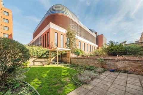 3 bedroom flat for sale, Pennard Road, LONDON W12
