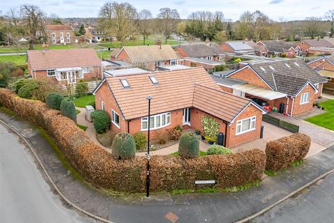 4 bedroom detached bungalow for sale, Greenside Close, Dunnington, York YO19 5PF