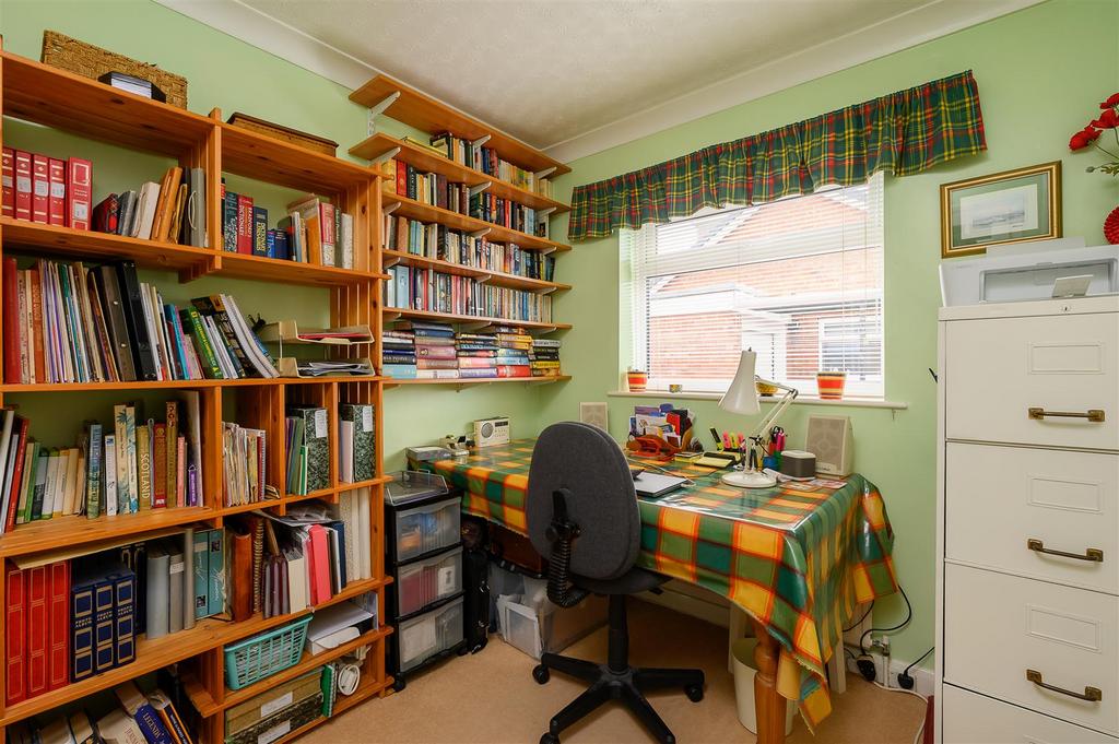 Bedroom 3 / Office