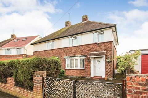 4 bedroom semi-detached house to rent, Raeburn Road, Hayes UB4