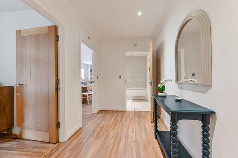 2 bedroom flat to rent, Northpoint Square, Camden, London, NW1