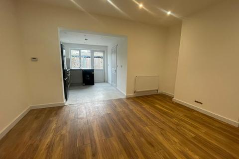 3 bedroom terraced house to rent, Aurelia Road, Croydon, CR0
