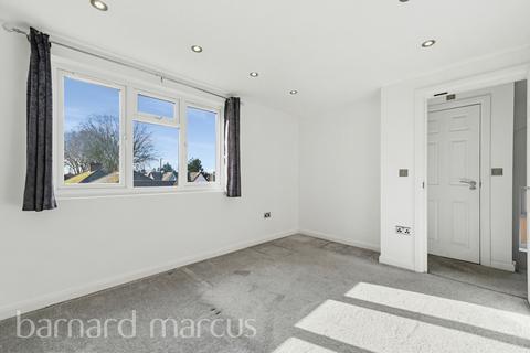 5 bedroom house to rent, Benedict Drive, FELTHAM