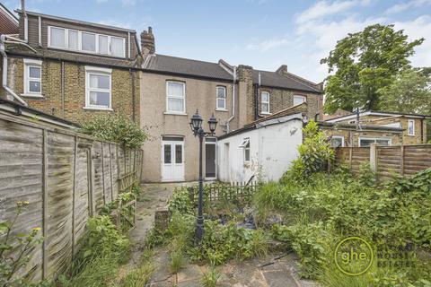 3 bedroom terraced house for sale, Commonside East, Mitcham Common, Croydon