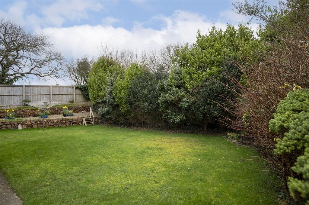 Garden To Side