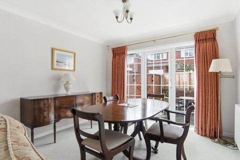 undefined, Leeds LS8