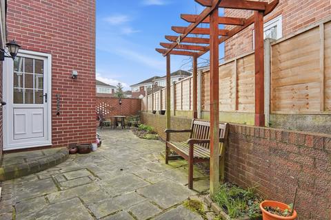 undefined, Leeds LS8
