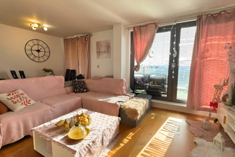 1 bedroom flat for sale, 26 High Street, Slough, Berkshire, SL1