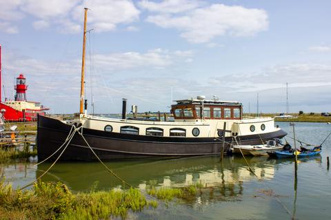 2 bedroom houseboat for sale, Woodrolfe Road, Essex, CM9