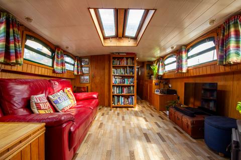 2 bedroom houseboat for sale, Woodrolfe Road, Essex, CM9