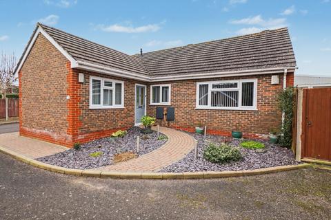 3 bedroom detached bungalow for sale, Wigmore Glade, Wigmore,