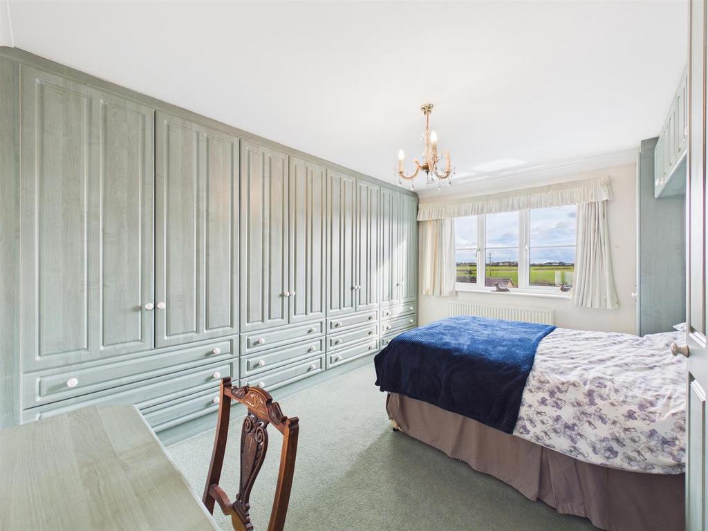 Bedroom: