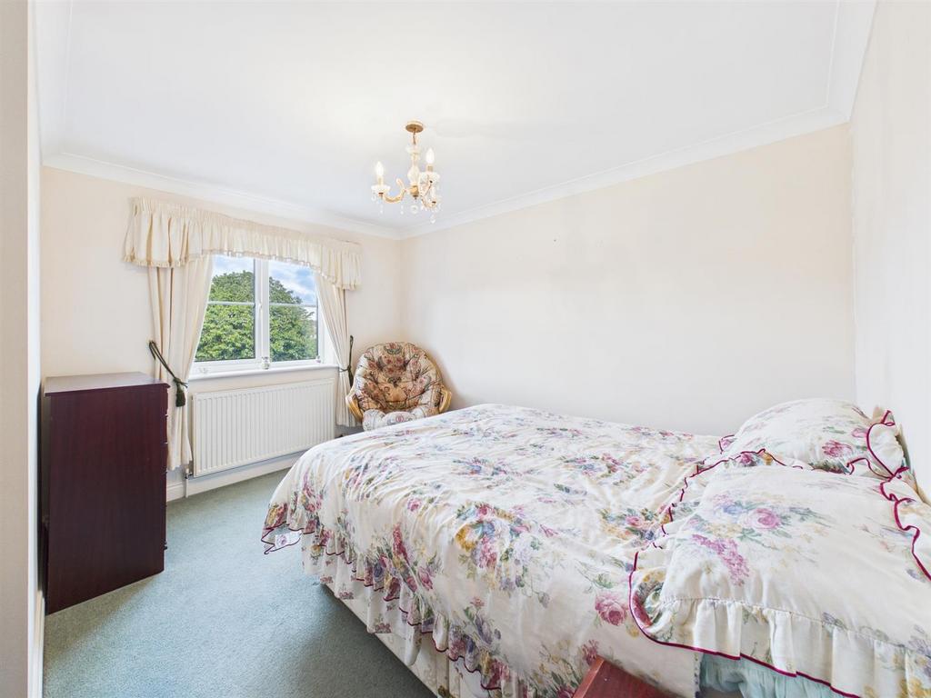 Bedroom:
