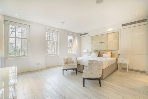 undefined, Shepherds Close, London W1K