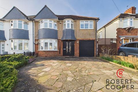 undefined, Woodlands Avenue, Ruislip, HA4