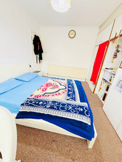 1 bedroom in a house share to rent, Eastcote Lane, Harrow HA2