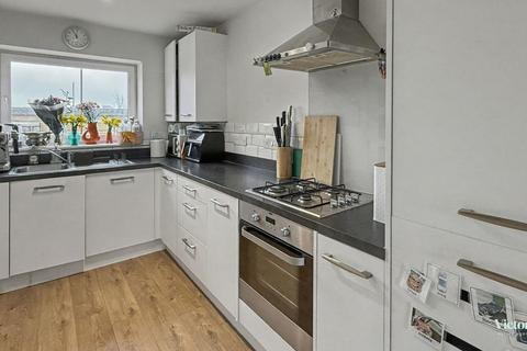 undefined, Plymouth PL6