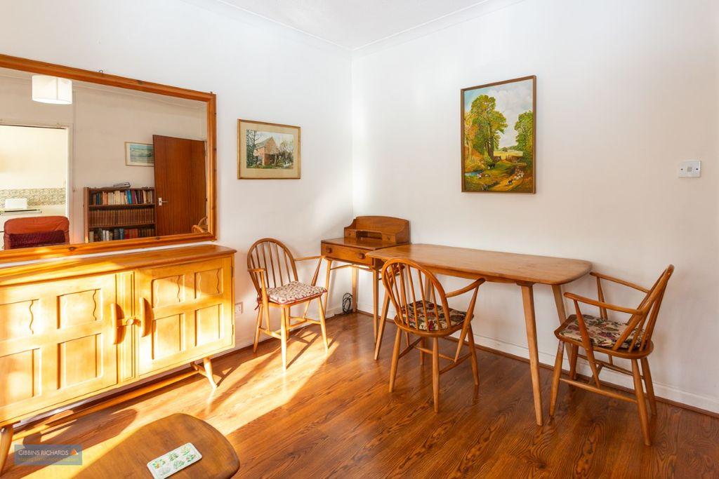 Sitting/Dining Room