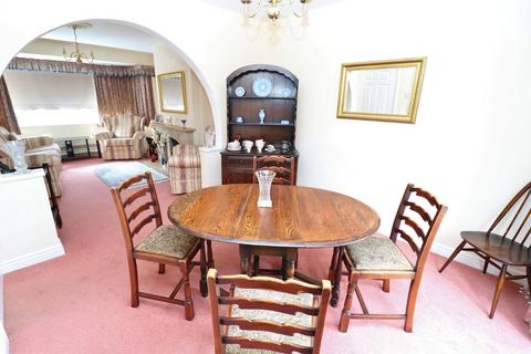 3 bedroom semi-detached house for sale, Maple Road, Pelsall