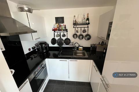 1 bedroom flat to rent, Distillery Tower, London, SE8
