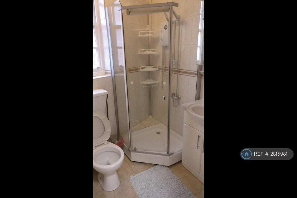 Bathroom &amp; Toilet