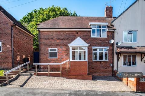 3 bedroom semi-detached house to rent, School Road, Brierley Hill, DY5