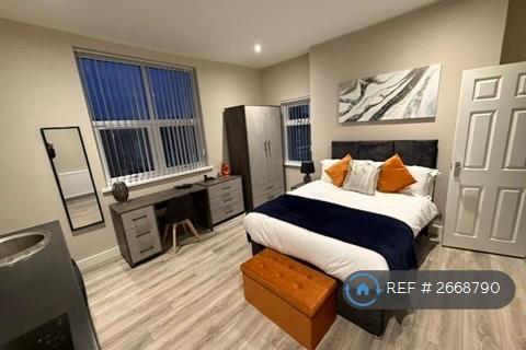 1 bedroom in a house share to rent, Wolseley Road, Stoke-On-Trent, ST4