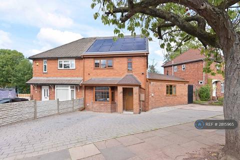 1 bedroom in a house share to rent, Oliver Road, Stoke-On-Trent, ST4