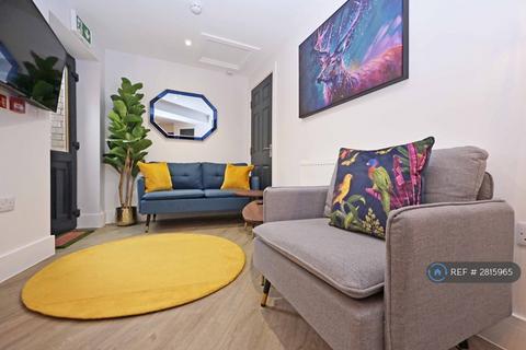 1 bedroom in a house share to rent, Oliver Road, Stoke-On-Trent, ST4