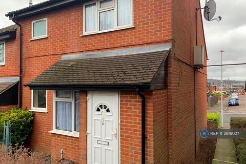 1 bedroom terraced house to rent, Bevelwood Gardens, High Wycombe, HP12