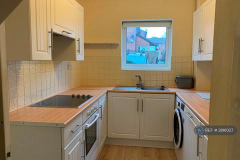 1 bedroom terraced house to rent, Bevelwood Gardens, High Wycombe, HP12