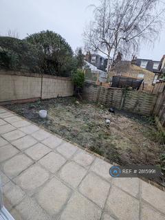 2 bedroom flat to rent, Westover Road, London, SW18