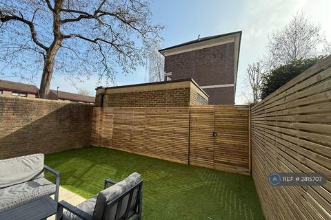 3 bedroom maisonette to rent, Ormerod House, London, SW9