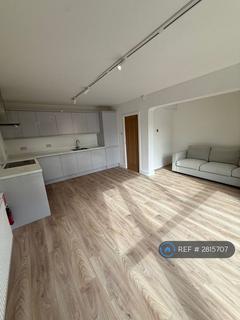 3 bedroom maisonette to rent, Ormerod House, London, SW9
