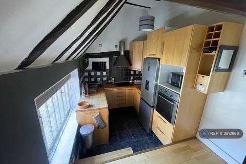 3 bedroom flat to rent, Wincheap, Canterbury, CT1