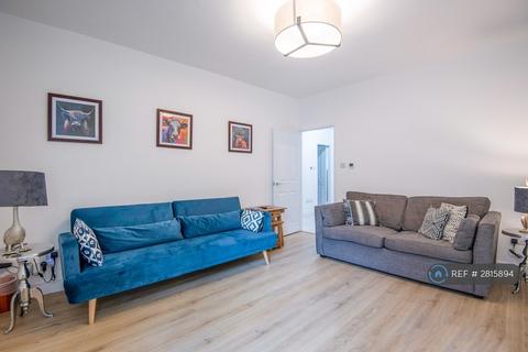 1 bedroom flat to rent, Hallfield Estate, London, W2