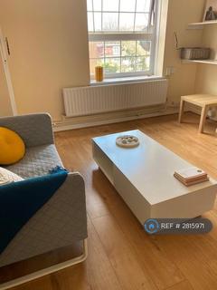 3 bedroom flat to rent, Haddo House, London, SE10
