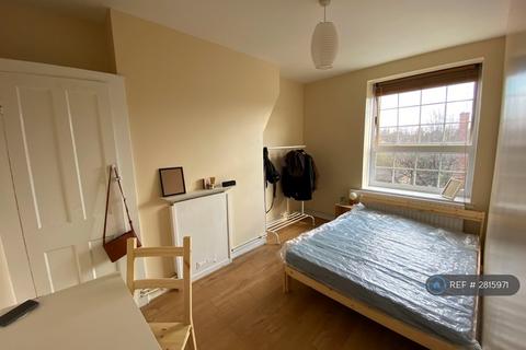3 bedroom flat to rent, Haddo House, London, SE10