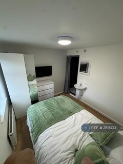 1 bedroom in a house share to rent, Lawn St, Bolton, BL1