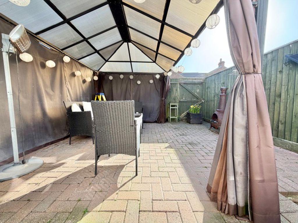 Rear garden view 2