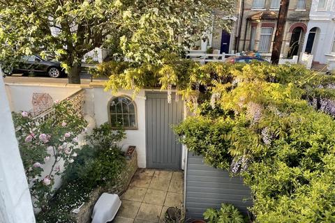 4 bedroom terraced house for sale, St. Elmo Road W12