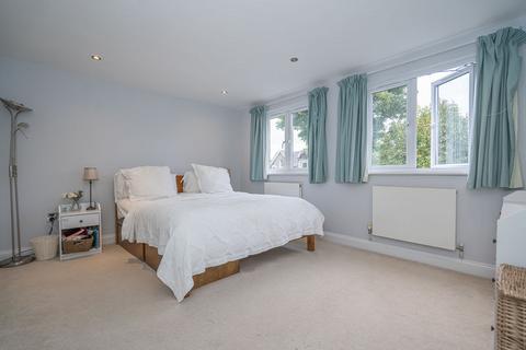 undefined, Cholmeley Park, Highgate Village ,N6