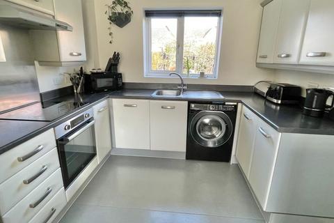 4 bedroom detached house for sale, Jackdaw Road, Erdington, Birmingham B23 5AN