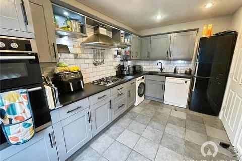 3 bedroom end of terrace house for sale, Covesfield, Kent DA11