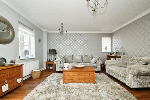4 bedroom detached house for sale, Clenchwarton Road, West Lynn, King's Lynn