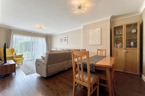 3 bedroom semi-detached house for sale, Laburnum Road, Wolverhampton, WV4 6PD