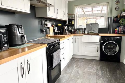 undefined, Thornbridge Avenue, Great Barr. Birmingham B42 2AE