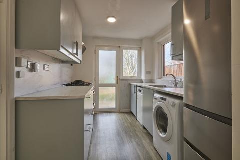 3 bedroom semi-detached house to rent, Quarry Park Road, Exeter