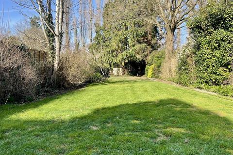 undefined, Raleigh Drive, Esher